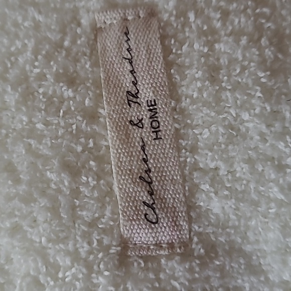 🍒Cherries Throw Pillow - Picture 6 of 6